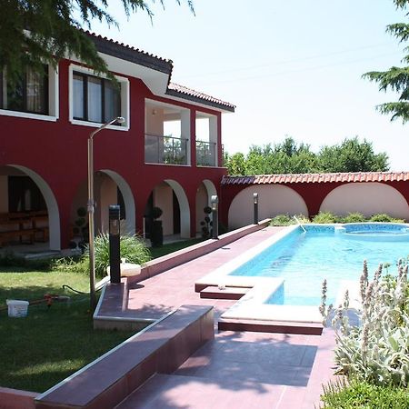 The Red House Hotel Kosharitsa Exterior photo